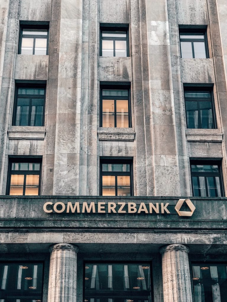 retrouver nom de la banque avec le RIB